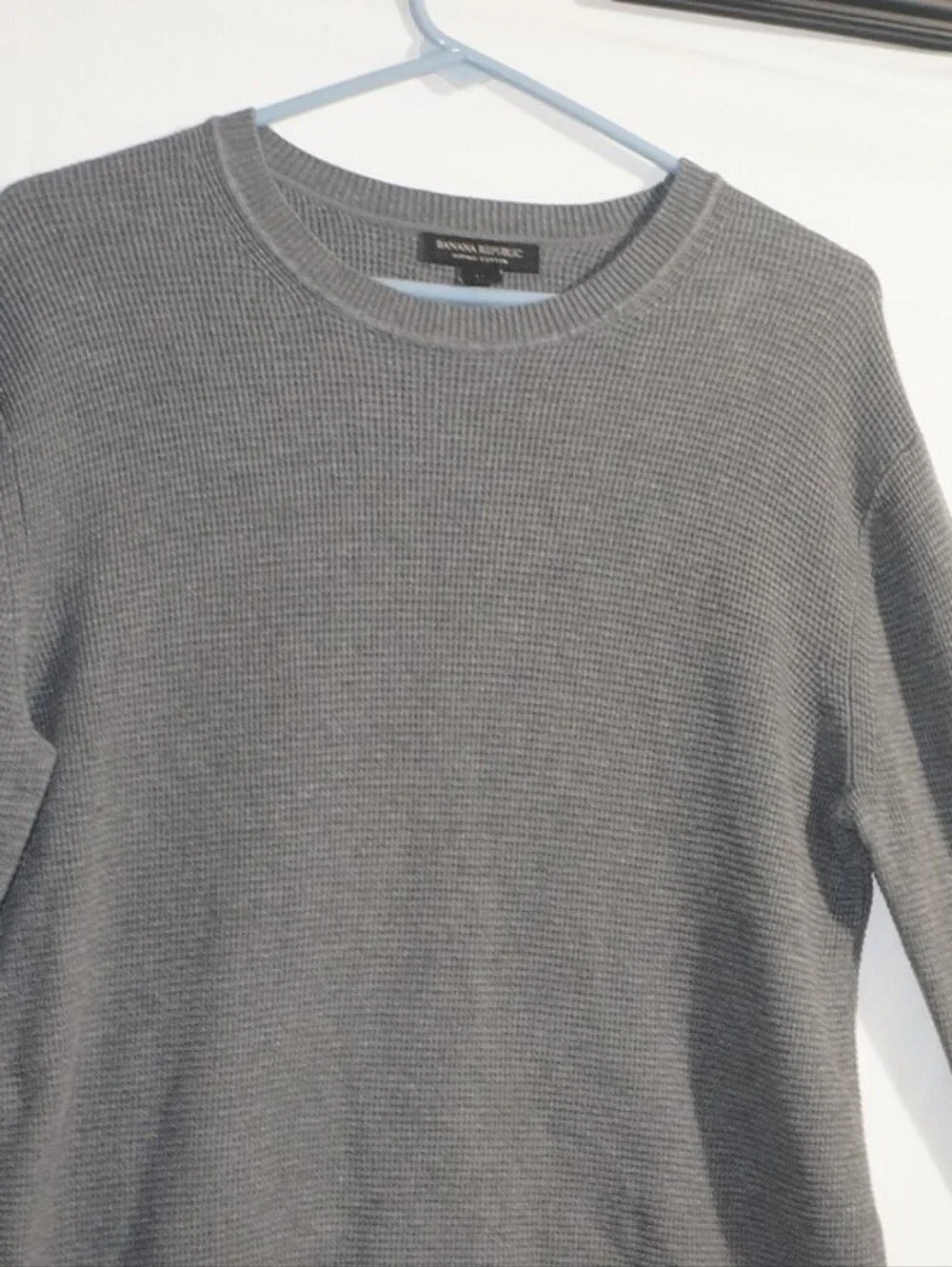 Banana Republic Supima Cotton Waffle Knit Crewneck Sweater Size Meduim Gray